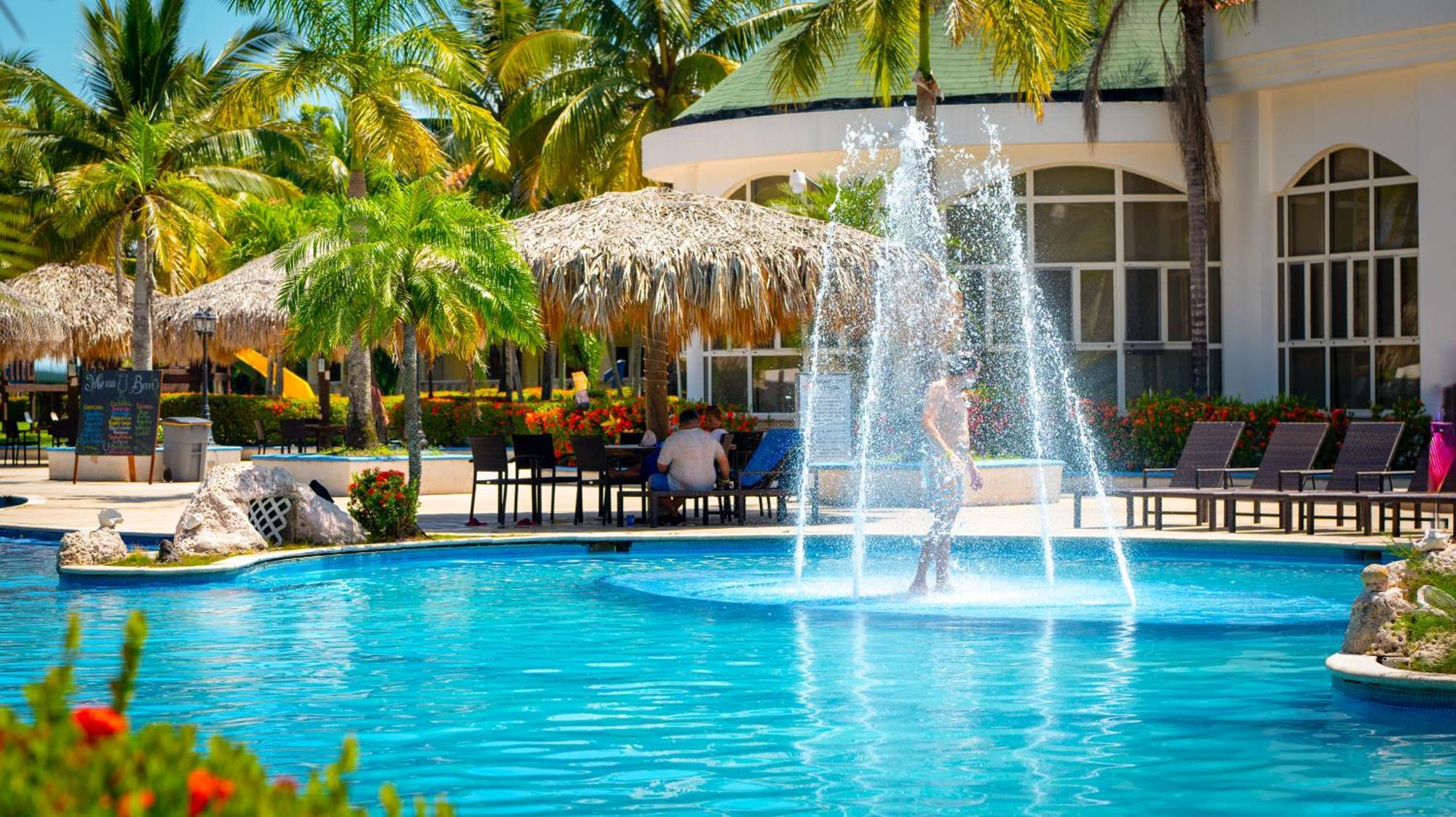 La Ensenada Beach Resort Tela Exterior foto